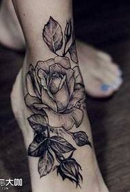 Татуировки из роз