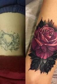 Gemodificeerd met een rozenkap voor en na het tattoo-patroon