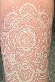 Immagine del tatuaggio fiore invisibile profondo nascosto