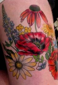 Kojų spalvingas ryškus gėlių tatuiruotės raštas