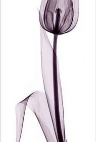Patrón de tatuaje de flor de tulipán hecho a mano hermoso