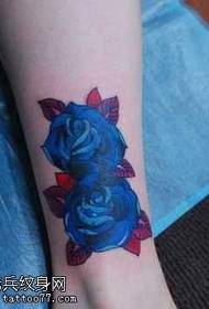 Picioare model de tatuaj de trandafir în stil european și american