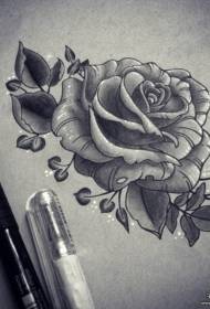 Europæisk og amerikansk manuskript af tatoveringsmønster i sort og grå rose