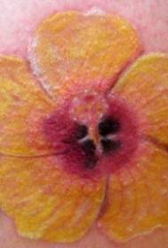 Мөрний өнгө нь жинхэнэ hibiscus шивээсний зураг