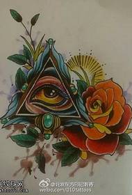 फुलांमध्ये देवाचा डोळा टॅटूचा नमुना