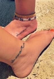 闺 踝 踝 en líneas abstractas negras palabras simples en inglés fotos de tatuajes