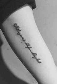 Itom nga hugpong sa gagmay nga minimalist nga laraw sa alpabetong Ingles nga tattoo 9