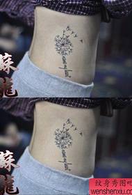 Mniszek dziewczyna w talii moda wzór tatuażu list