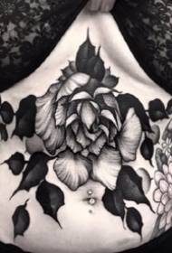 Тъмно черен комплект снимки на татуировка на цвете на тръни