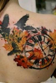 I-maple yemibala yemibala engemuva kanye nephethini ye-tattoo tattoo