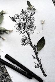 ხელნაწერის ესკიზი პატარა ყვავილების თაიგულის ტატუირების ნიმუში