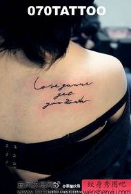 Tatoeëringpatroon vir popmode vir popmode vir popmode