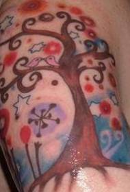Patró de tatuatge en arbre de color màgic