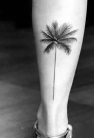 Male svježe crne male slike tetovaže sa kokosovim drvetom