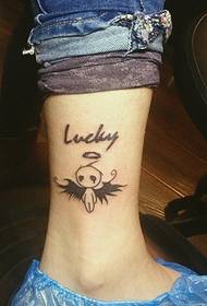 Immagini di tatuaggi inglesi personalizzate in diversi angoli