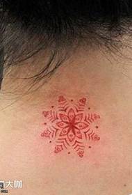Tattoo-patroan fan hals safflower totem