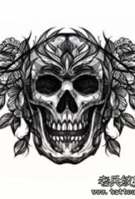 Manoscritto tatuaggio floreale scultore europeo e americano