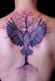Zpět unikátní kombinace černé vrány a tetování černých stromů