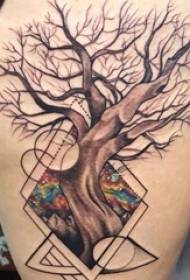 Fata coapsei pe negru gri punct schiță abilitate creativ viață copac imagine tatuaj