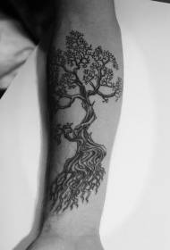 Όμορφη μαύρη μεγάλη τατουάζ δέντρο μοτίβο