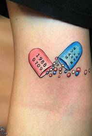 Pillola del braccio, lettera digitale, modello del tatuaggio
