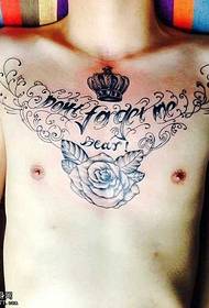 Kruunu englantilaisen tatuointikuvion ilmapiirissä
