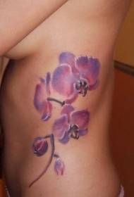 Modello di tatuaggio orchidea carino acquerello lato vita