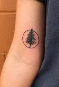 Kar fekete kerek fa tetoválás mintával
