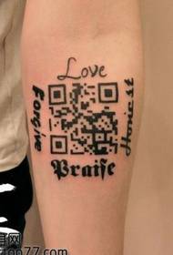 Kar kódolt levél tetoválás minta