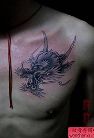muški grudi klasični crno sivi uzorak tetovaža slavine