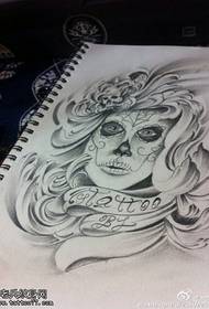 Maschera del manoscritto del tatuaggio della lettera della ragazza di morte