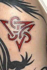 Keltski plemenski logotip rdeči vzorec tatoo