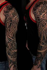modello di tatuaggio tradizionale drago