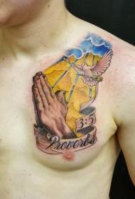 mãos de oração coloridas no peito e padrão de tatuagem de alfabeto de pombo dos desenhos animados