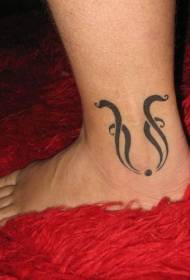 Sinbolo tribal beltz minimalista orkatilan tatuaje eredua