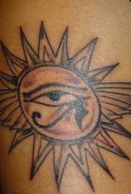 Egiptovski sončni simbol in vzorec tatooov Horus Eye