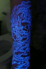 Patrón de tatuaje de dragón de estilo asiático fluorescente de tinta blanca