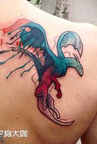 Patrún Tattoo Dragon Dragon an Iarthair