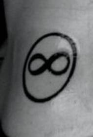 padrão de tatuagem símbolo infinito preto