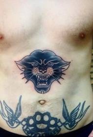 portret pantera na trbuhu i uzorak tetovaže lastavice slovom