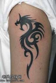 Arm Totem Dragon Tattoo Vzorec