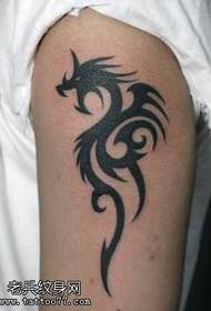 Arm Totem Dragon -tatuointikuvio