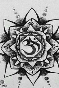 Manuskripta Lotus sanskrita tetovējums