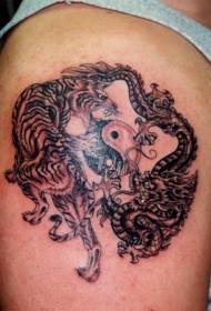 Modello di tatuaggio drago tigre grande gossip yin e yang