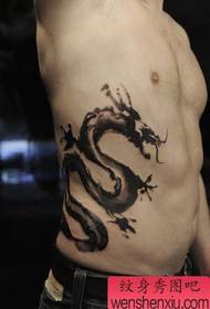 juosmens dažais dažytas drakono tatuiruotės raštas 149022 - labai gražus vienas juodos pilkos spalvos pečių tatuiruotės modelis