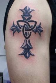 simbol nyjë kelt dhe model tatuazhi kryq