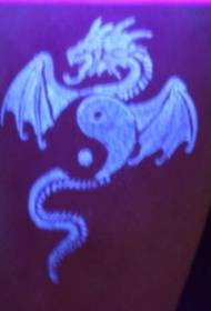 fluoreszierender Drache und Yin und Yang Klatsch Tattoo Muster