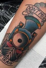 old school kleur cartoon stoomtrein met brief tattoo patroon