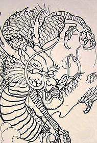 Modelul tradițional extrem de maiestuos al zeului dragon
