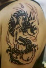 Dragon Totem en Flame Black Tattoo-patroon